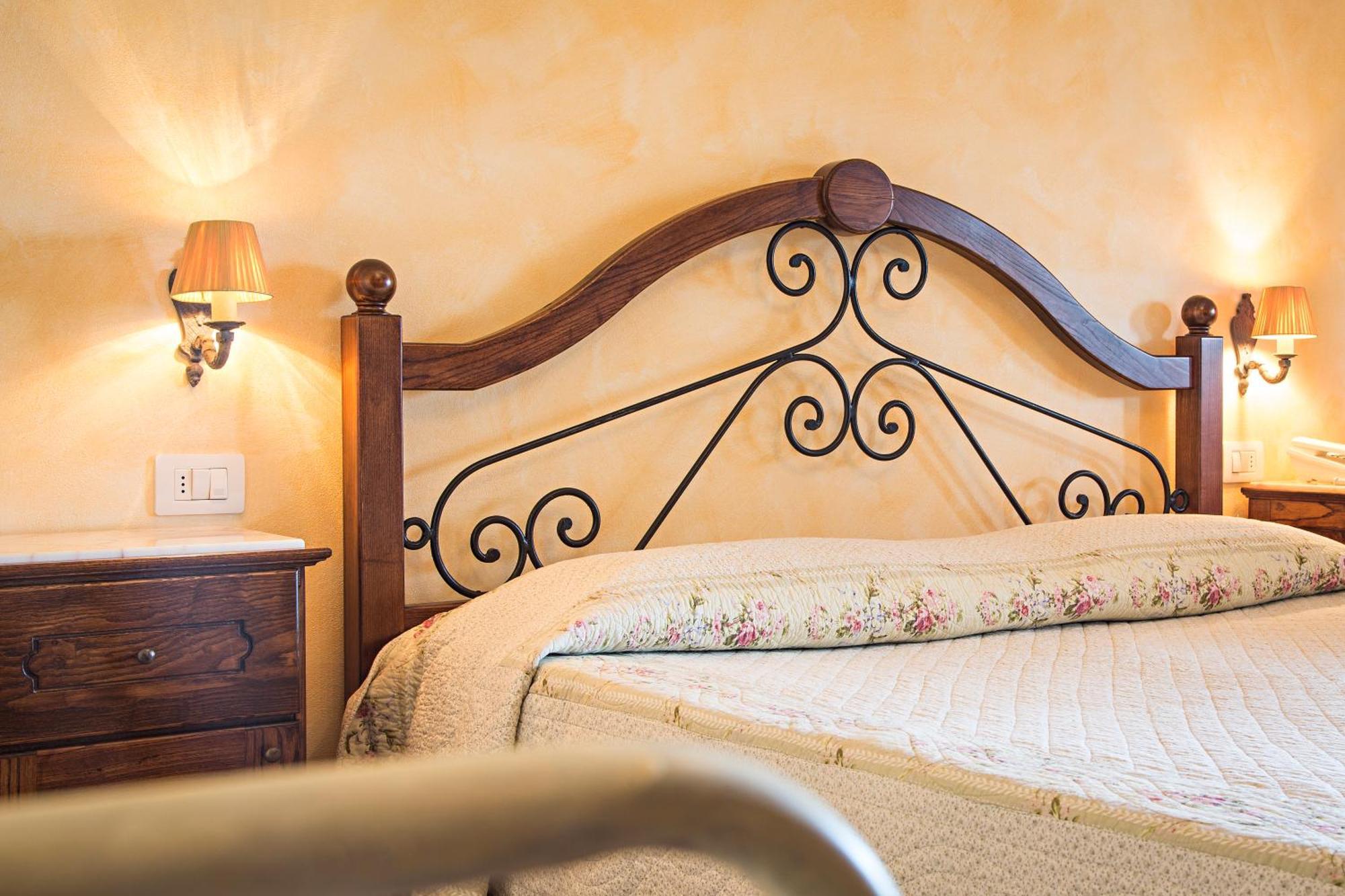 Hotel Relais Pian Delle Starze 卡梅罗塔的码头 外观 照片