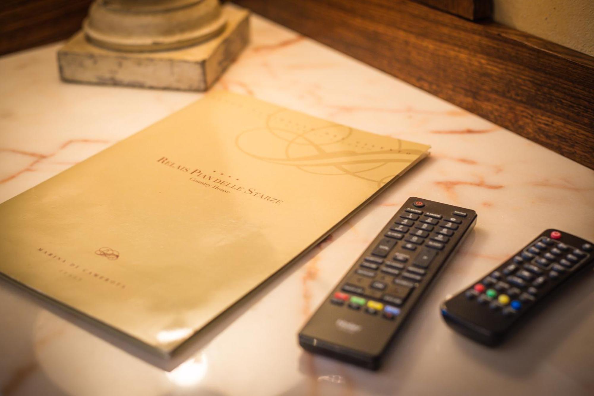 Hotel Relais Pian Delle Starze 卡梅罗塔的码头 外观 照片