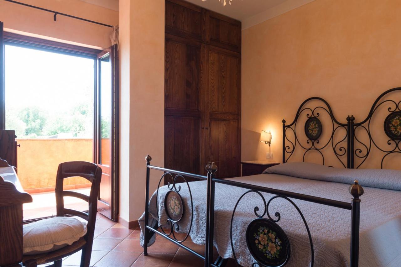 Hotel Relais Pian Delle Starze 卡梅罗塔的码头 外观 照片