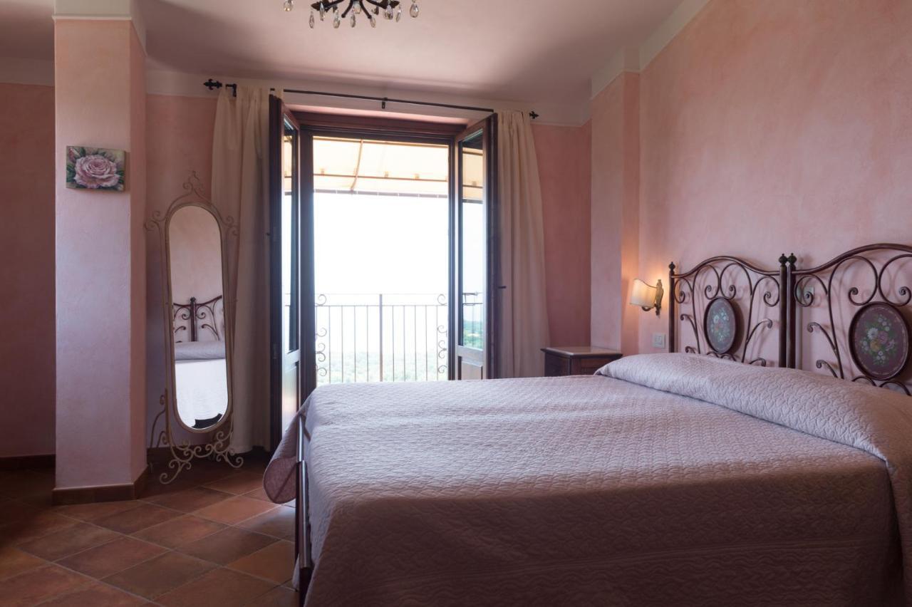 Hotel Relais Pian Delle Starze 卡梅罗塔的码头 外观 照片