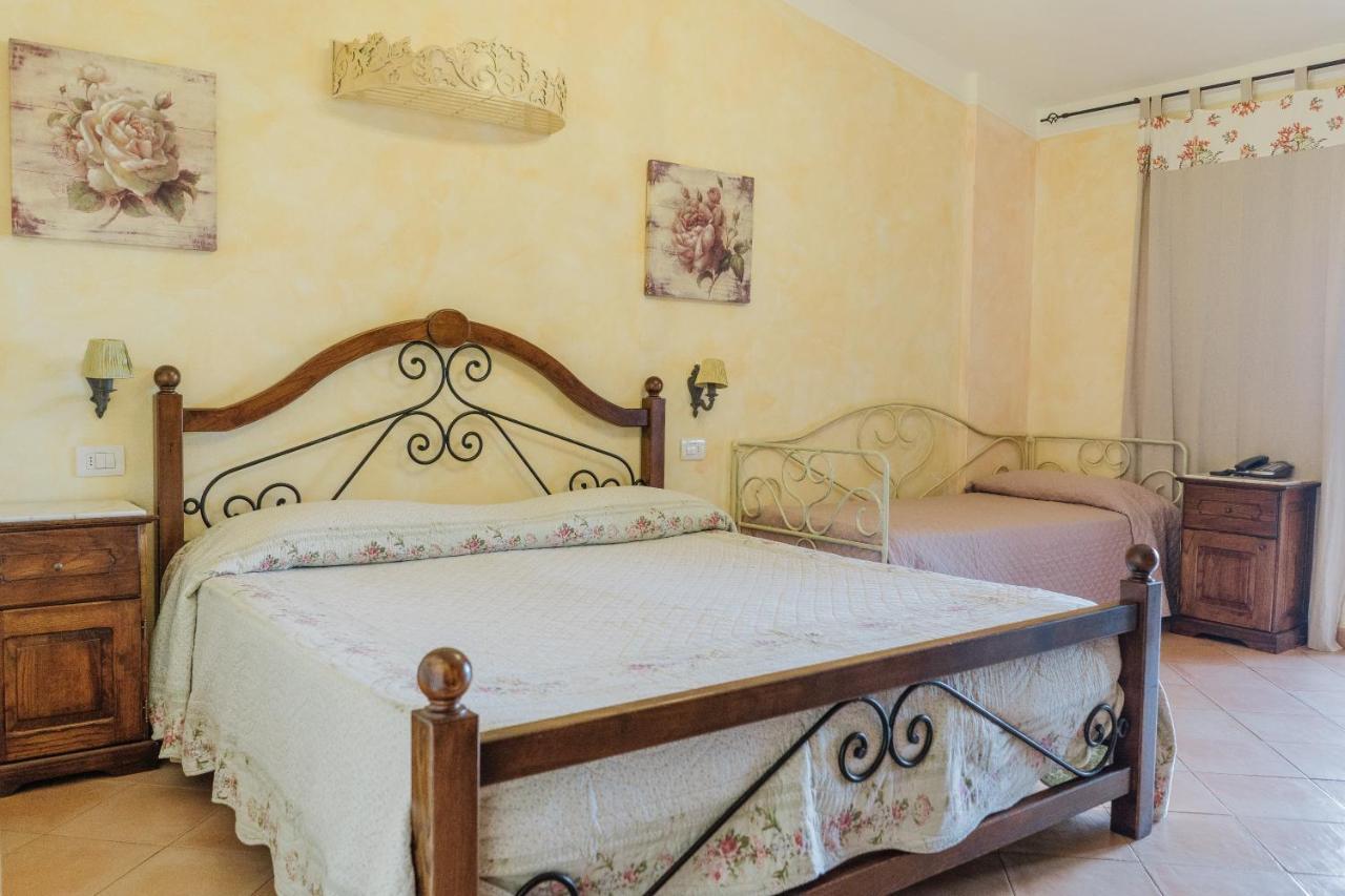 Hotel Relais Pian Delle Starze 卡梅罗塔的码头 外观 照片