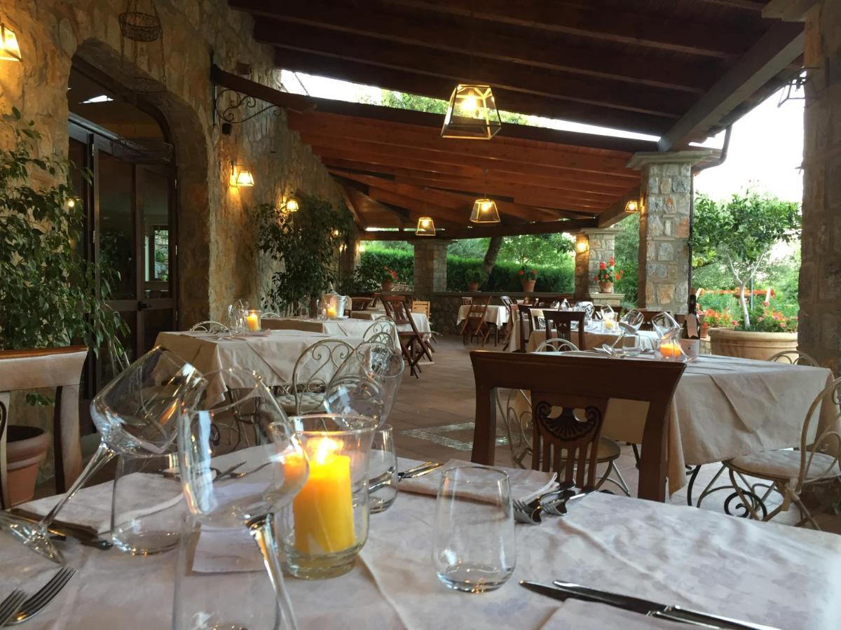 Hotel Relais Pian Delle Starze 卡梅罗塔的码头 外观 照片