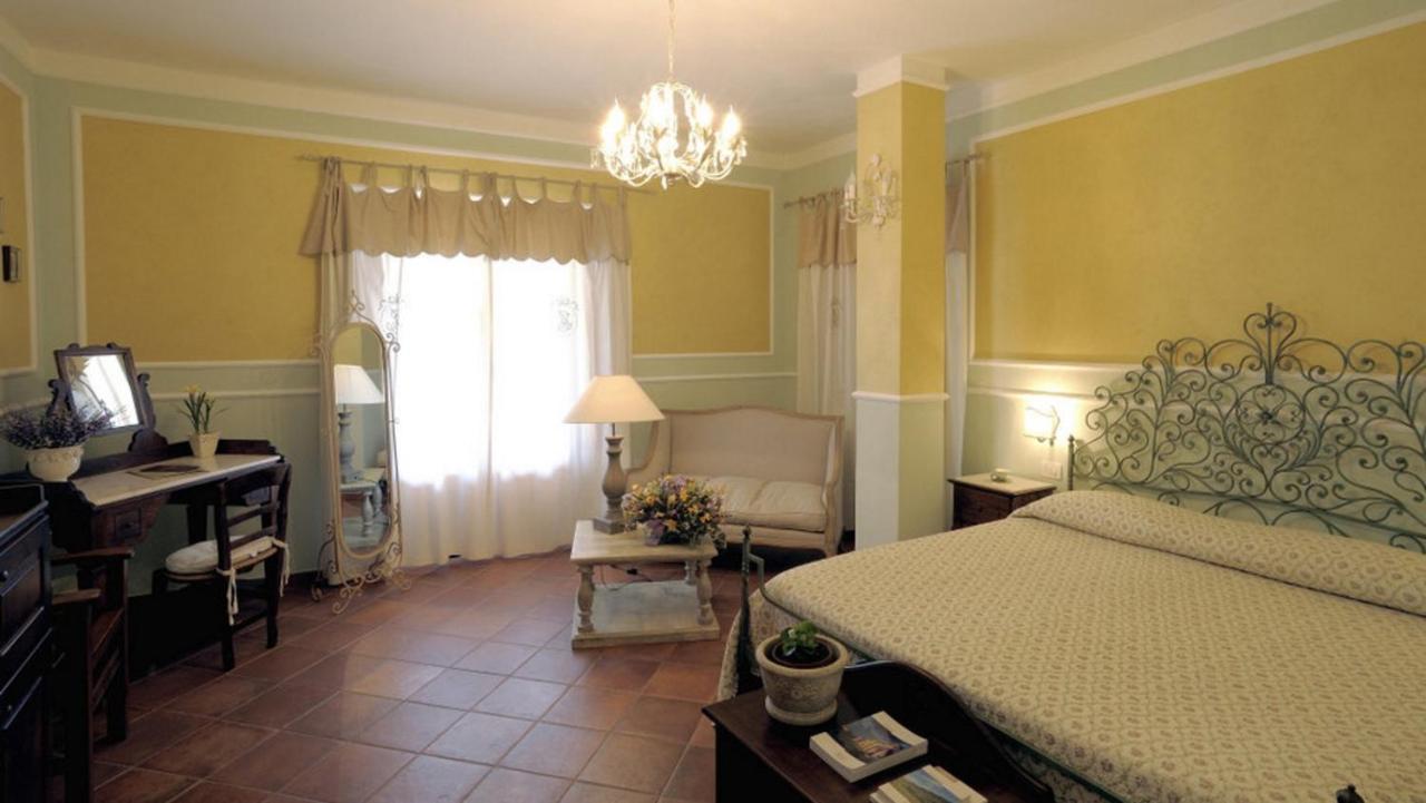 Hotel Relais Pian Delle Starze 卡梅罗塔的码头 外观 照片
